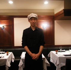 スタッフ紹介_e0025817_16572211.jpg