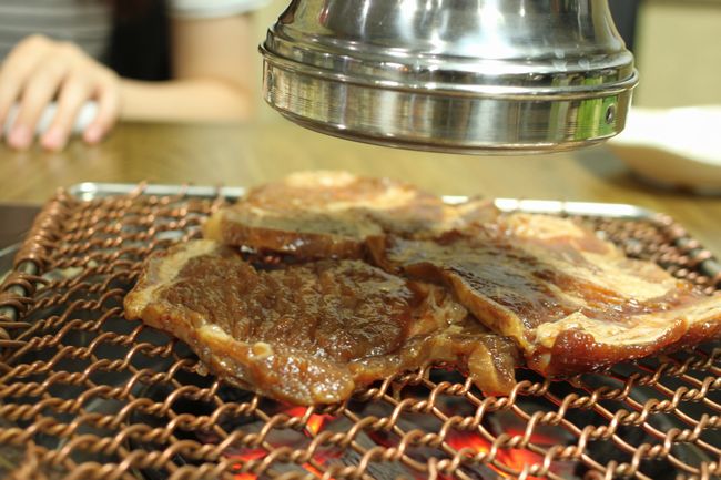 韓国旅行その12 「カロスキル～デジカルビ」_d0148729_20415832.jpg