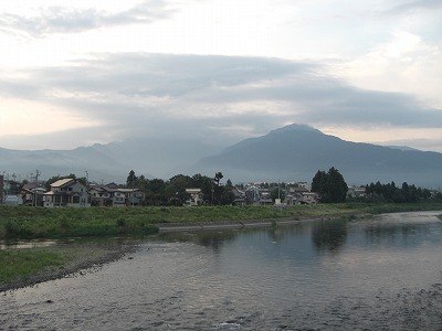 夜明け前の魚野川_a0084753_8201687.jpg