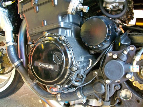 GPZ900Rニンジャ 2号機のチタンウォーターパイプが完成 GPZ900Rニンジャ 2号機のチタンウォーターパイプが完成