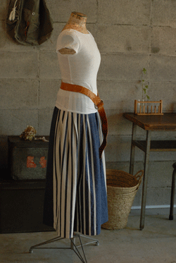 May Me × CAFE UTOKU_b0173176_11403410.gif