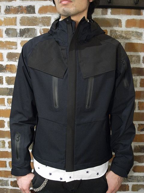 【新品！】White Mountaineering BLK マウンテンパーカ