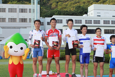 佐野伸弥選手・第45回都道府県対抗自転車競技大会結果ご報告！_c0003493_106568.jpg