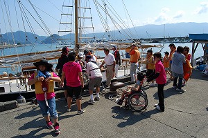 帆船Ami号の乗船体験!_d0050503_23532346.jpg