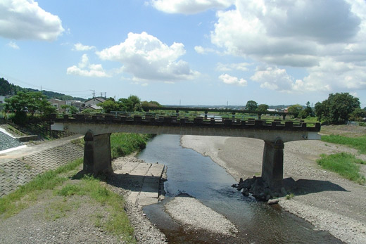 e0066210_2372095.jpg