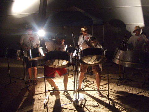 a0161113_0501095.jpg