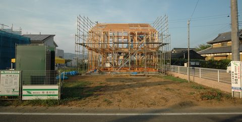 上棟おめでとうございます。_a0059217_1443750.jpg