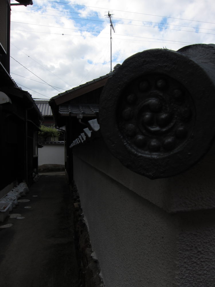 岡山のサイクリストの方々と新旧の見どころが詰まった宝島・直島を行くー2010夏・青春18切符の旅⑤_e0138081_13512018.jpg