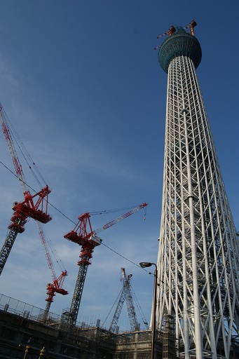 猛暑の中の東京スカイツリー・ツアー　その１_f0064192_23345195.jpg