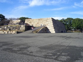 江戸城天守の歴史　（江戸城本丸ツアー）_c0187004_14332133.jpg