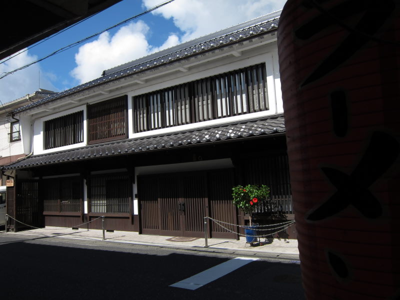 旅の最終日は一人旅、歴史ある建物がそのまま残る備中高梁ー2010夏・青春18切符の旅⑥_e0138081_19173820.jpg