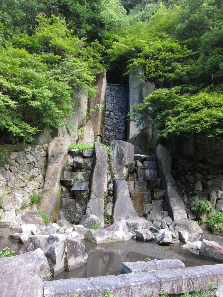 旅の最終日は一人旅、歴史ある建物がそのまま残る備中高梁ー2010夏・青春18切符の旅⑥_e0138081_19381616.jpg