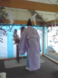 Ｓ幼稚園地鎮祭２_a0103999_1218931.jpg