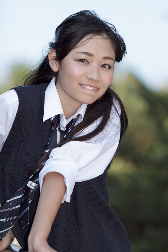 飯田麻由さん 10 09 05 4 Landscape