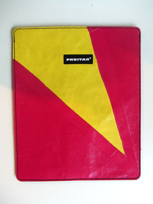 FREITAG  F23  iPad Sleeve_f0060165_12445626.jpg