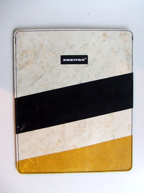 FREITAG  F23  iPad Sleeve_f0060165_1245226.jpg