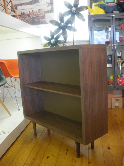 CASESTUDY SHOP【STUDIO LINE】NORDO BOOK SHELF　WALNUT♪_b0125570_1044343.jpg