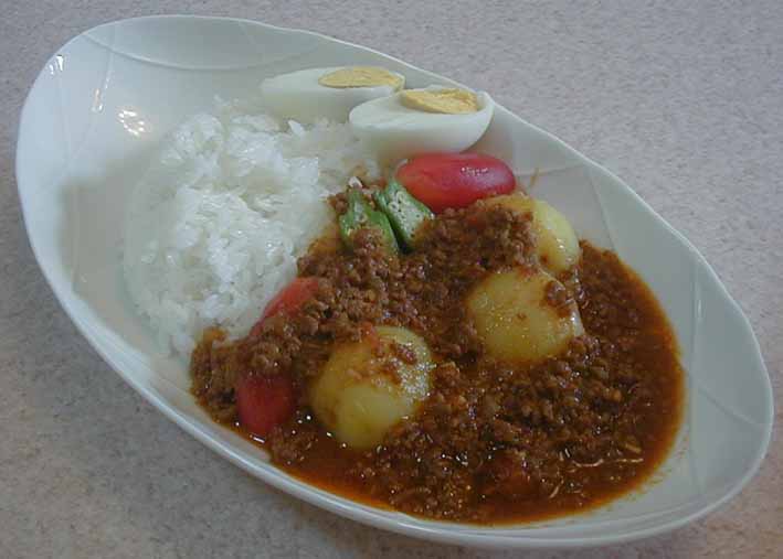 お好みのトッピング添えキーマーカレー_e0126576_941922.jpg