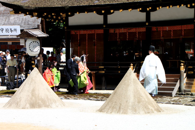 上賀茂神社 からす相撲_e0048413_20395199.jpg