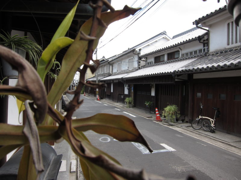 いろいろな顔を持つ倉敷・美観地区。ここでの最大の目的は．．．2010夏・青春18切符の旅⑦_e0138081_201864.jpg