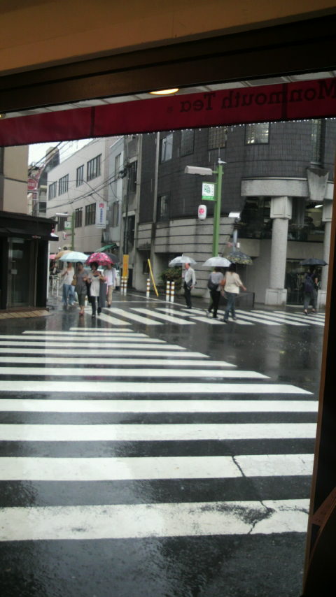 雨_a0075684_1212690.jpg