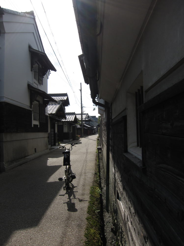 まずはここから...ノスタルジックな近江商人の町・五個荘ー2010夏・青春18切符5回目の旅①_e0138081_19315557.jpg