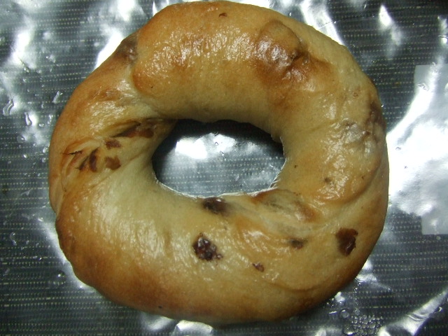 Y\'s Oven クリームチーズレーズン _f0076001_9244276.jpg
