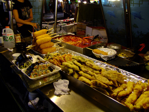 「韓国ブロガーツアー 弘大(ホンデ)のトッポキ屋台」_a0000029_23193329.jpg