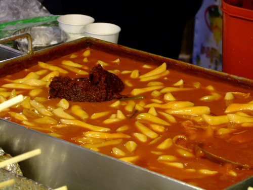 「韓国ブロガーツアー 弘大(ホンデ)のトッポキ屋台」_a0000029_23341283.jpg