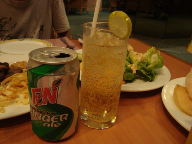 ボルネオ島へ行く。⑨ ~ディナービュッフェ~_f0232060_1353849.jpg