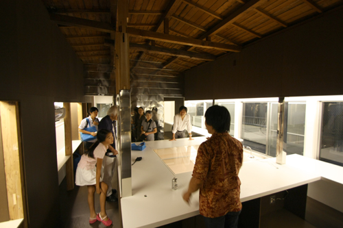 黄金町バザール2010 + 関内外オープン2_a0166284_1915941.jpg