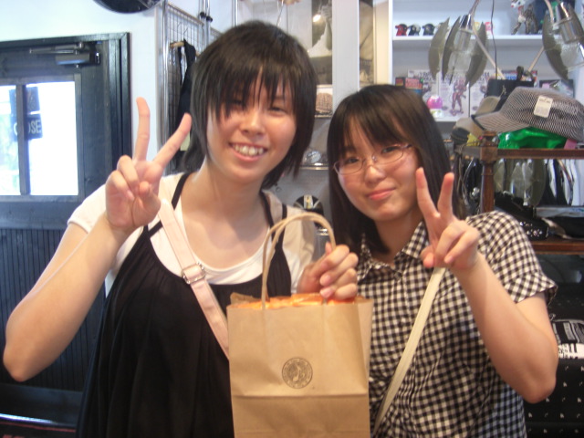 ☆本日も沢山ご来店頂きました☆_a0097901_2164195.jpg