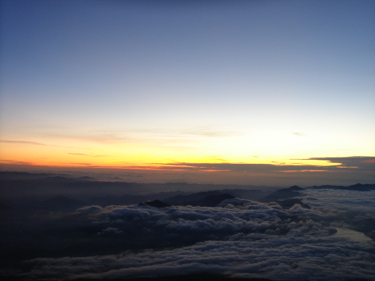 富士登山（2010.7.17-18）　part2_a0070104_013381.jpg