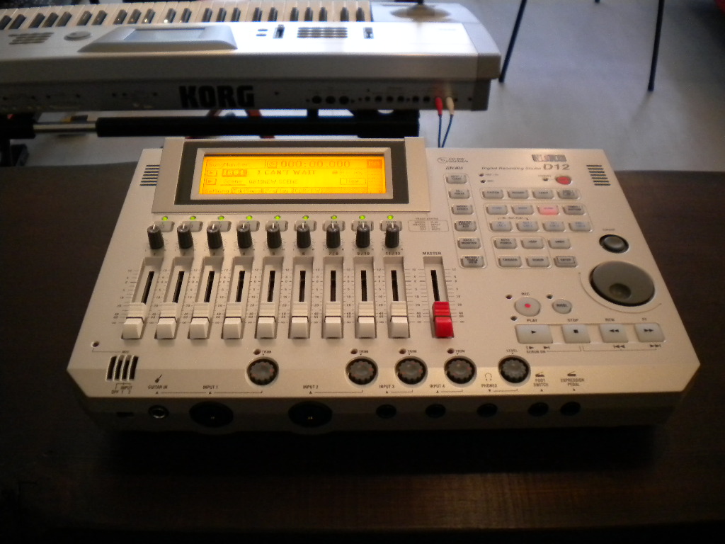 KORG D12 マルチトラックレコーダー 動作品】KORG D12 Digital Recording Studio デジタルマルチ