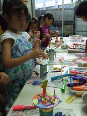 2010.夏休み講座2 立体紙すきとメリーゴーランド_e0167716_0373587.jpg