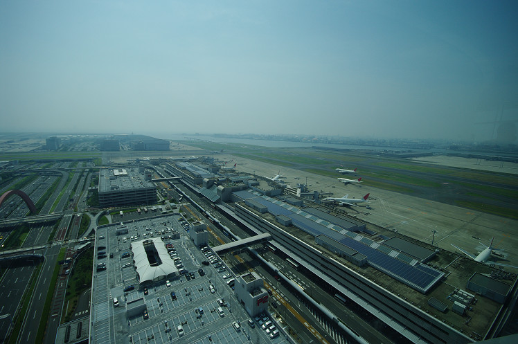 管制塔から..._f0152550_22255534.jpg