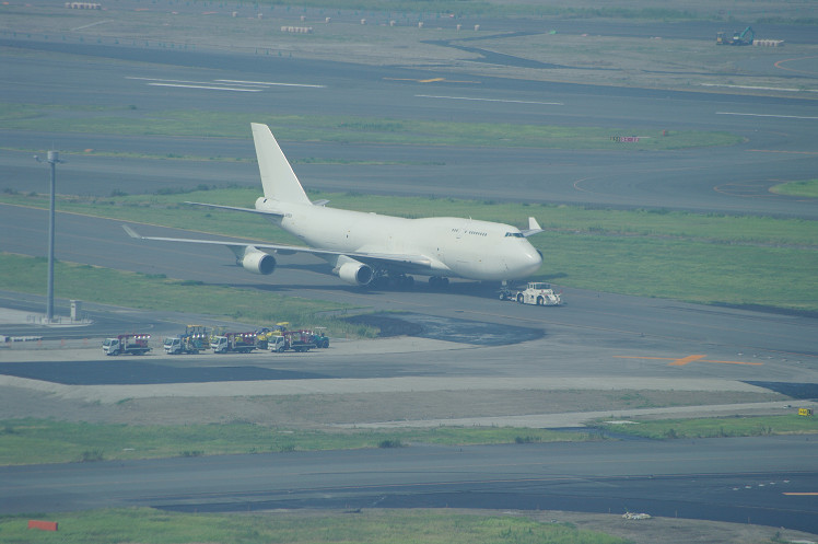 管制塔から..._f0152550_2227247.jpg