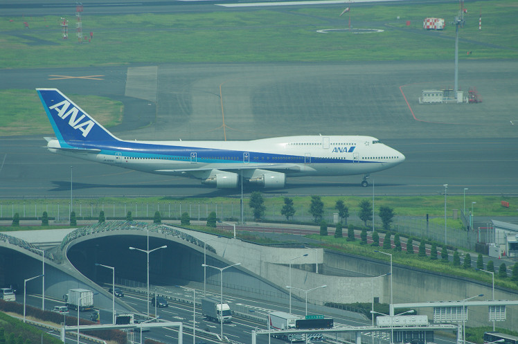 管制塔から..._f0152550_22273838.jpg