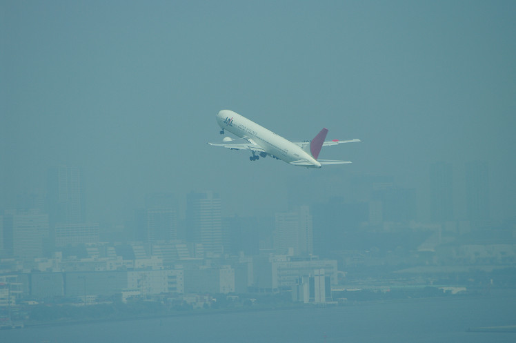 管制塔から..._f0152550_22282234.jpg