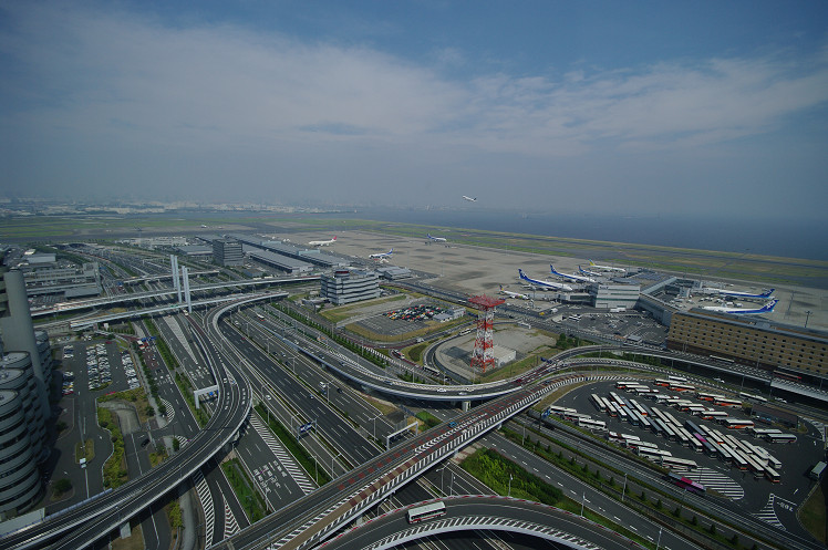 管制塔から..._f0152550_2228736.jpg