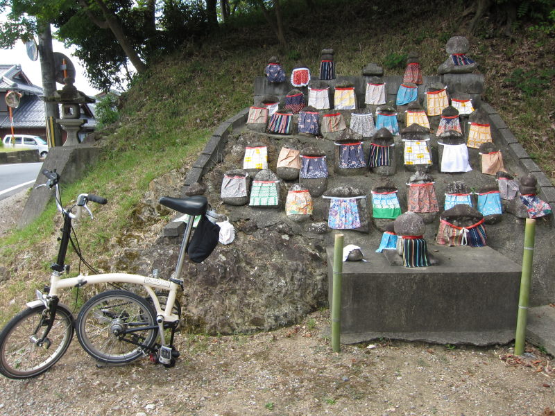 旧中山道をトレース、往時の雰囲気が色濃く残る愛知川～醒ヶ井ー2010夏・青春18切符5回目の旅②_e0138081_19233717.jpg