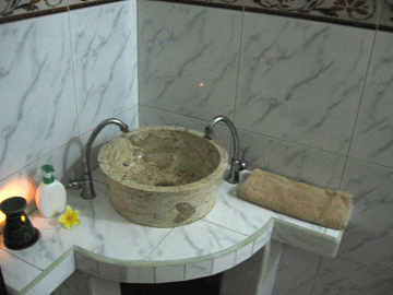 Kiradi Spa_b0002918_2173734.gif