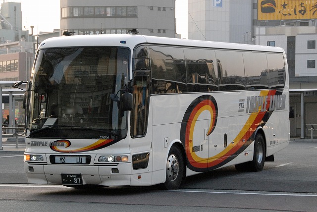 四国高速バス～高速車２～_a0164734_23192274.jpg