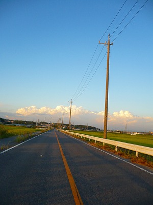 そろそろ、さよなら？　夏の雲_c0035843_693352.jpg