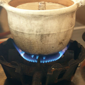 ごはん炊き土鍋で玄米を炊く_e0080369_11363877.jpg