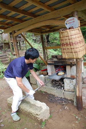 ピザ焼き釜完成！_d0127907_21373895.jpg