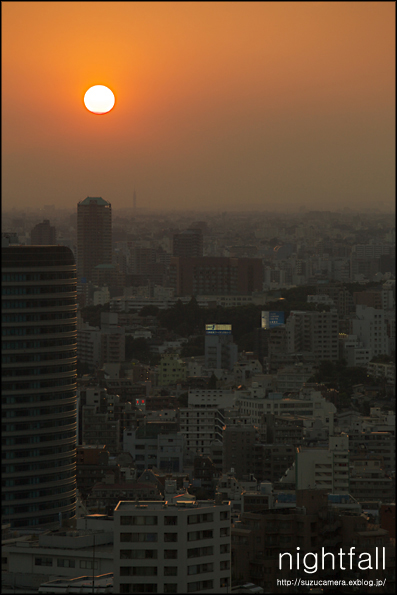 暮れゆく街_f0100215_1222768.jpg