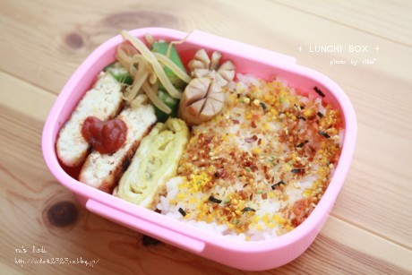 ムスメのお弁当。_f0223464_8585410.jpg