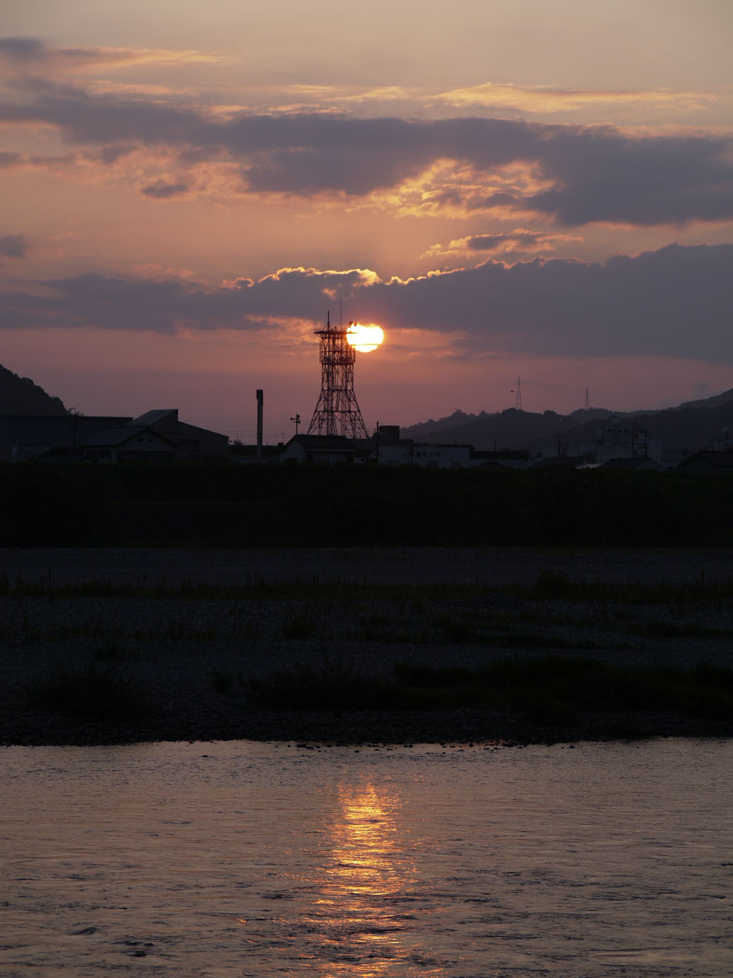 仁淀川の夕日と朝日_a0110584_19493382.jpg