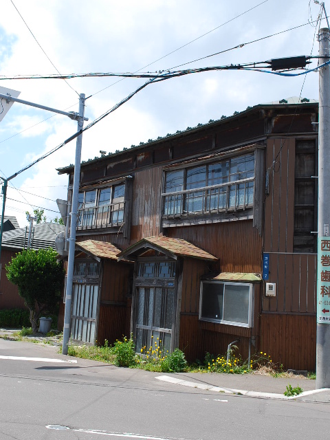 函館宮前町・万代町の古民家群(函館の建築紹介)_f0142606_82284.jpg
